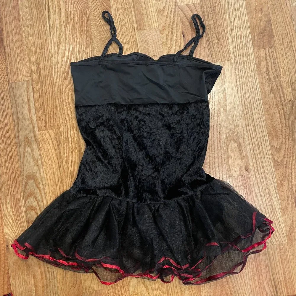 Vampire “Vampirina” Costume Black Red Lace Girls Size Large 12/14